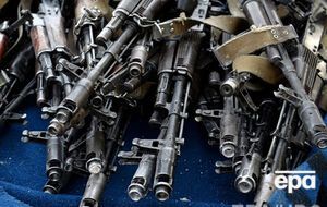 Россия продолжает поставлять оружие и технику террористам