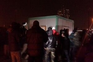 Вторая акция против застройки на Осокорках закончилась столкновениями