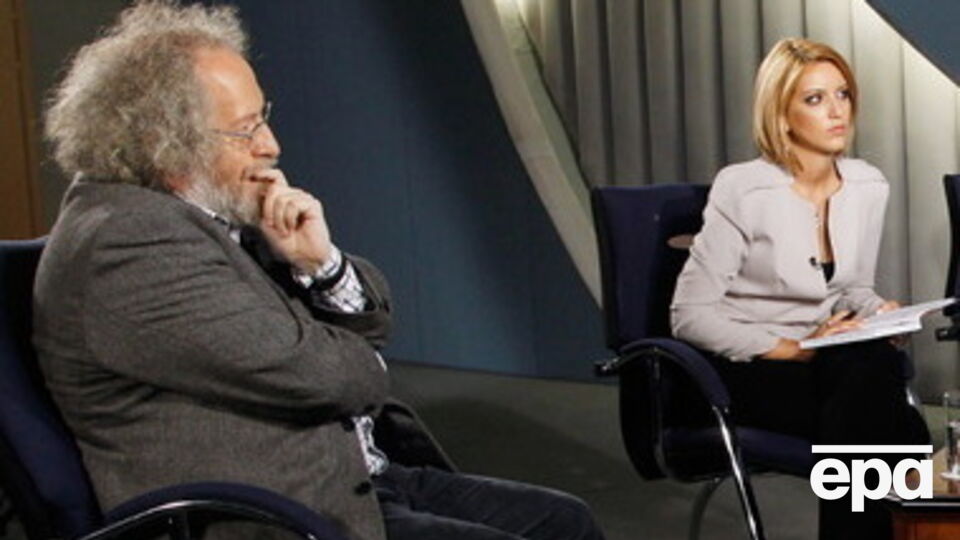 Венедиктов предложит части акционеров "Эха Москвы" продать ему свои акции