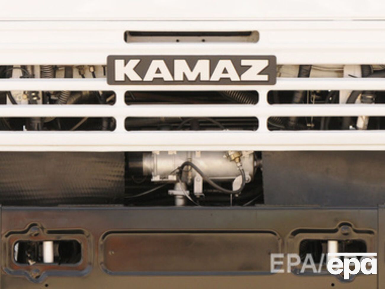 Грузовик подорвался на установленной террористами взрывчатке