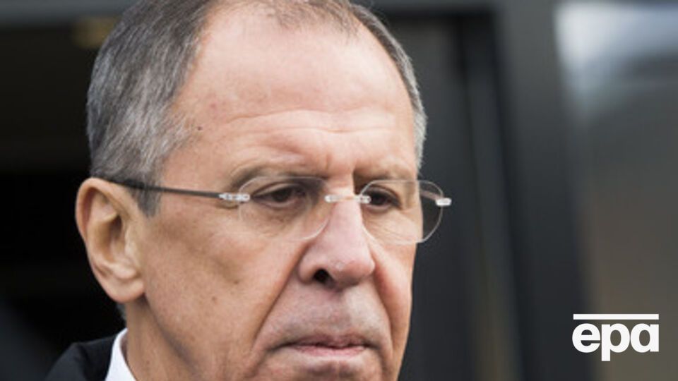 Лавров заявлил СМИ, что Керри якобы "рекомендовал не обращать внимания" на высказывание Обамы, поставившего РФ в один ряд с Эбола и ИГИЛ