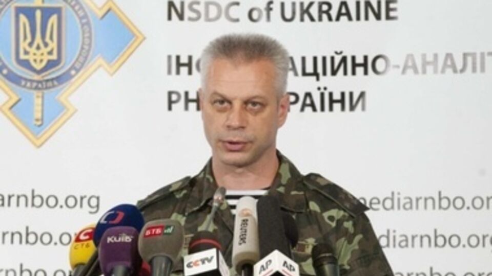 Лысенко: При въезде в Крым водителей опрашивают неизвестные