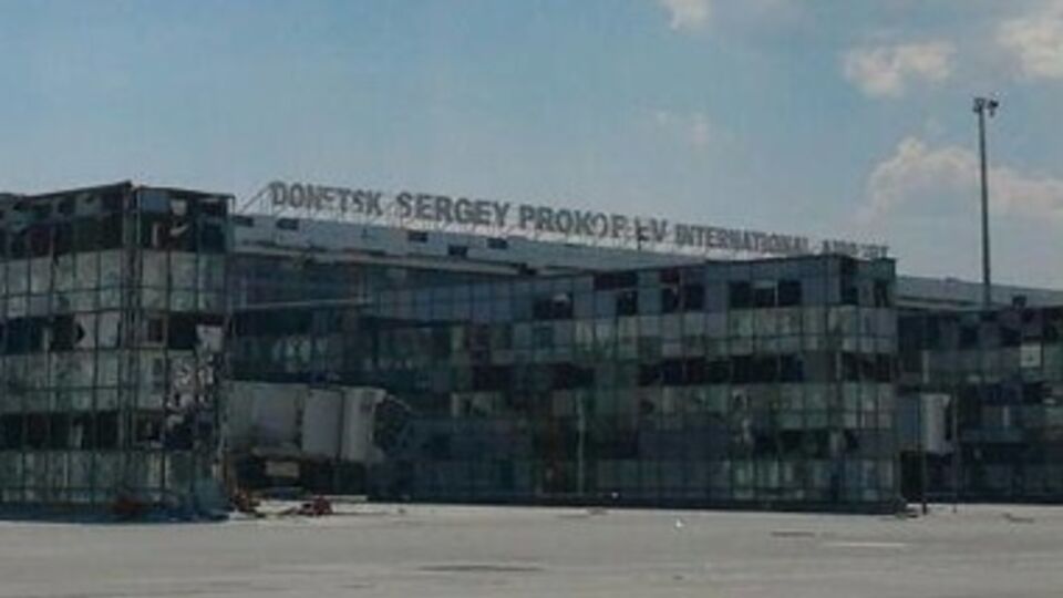 Боевики снова обстреливают аэропорт Донецка