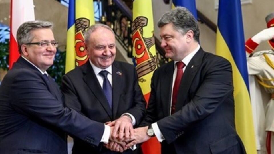 Порошенко отправился с визитом в Молдову