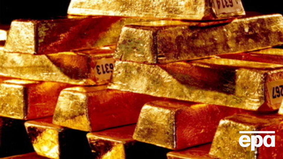 Россия потратила значительную часть резервов на поддержку рубля