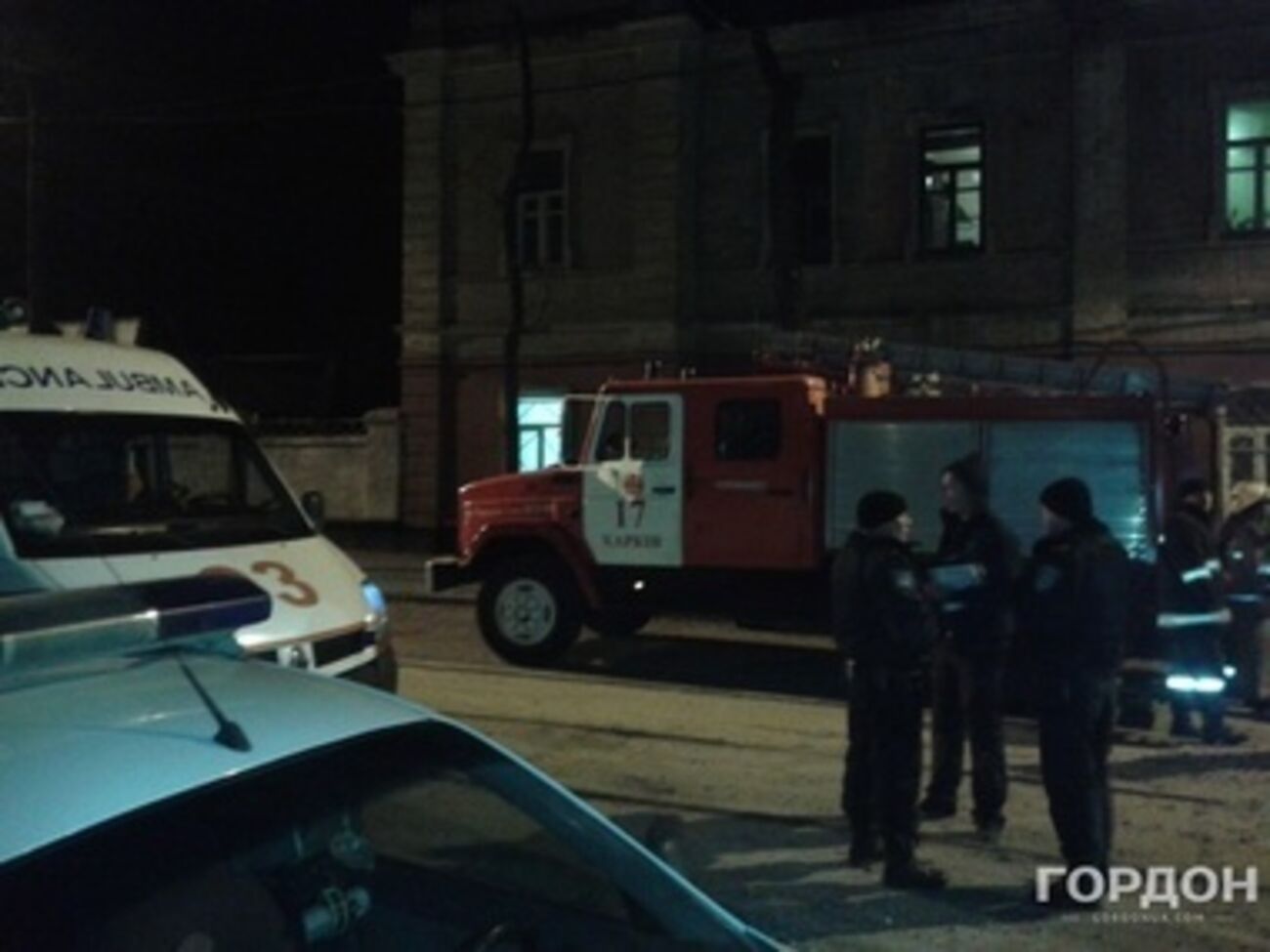 Возле военного госпиталя в Харькове прогремел взрыв. Фоторепортаж