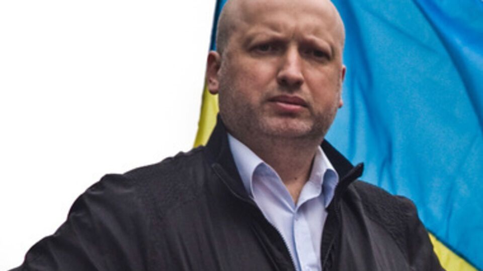 Александр Турчинов считает, что присягу на первом заседании парламента восьмого созыва должны зачитывать представители востока, запада и Крыма