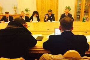 Парафировали и дегустировали. Как согласовывался коалиционный договор. Фоторепортаж