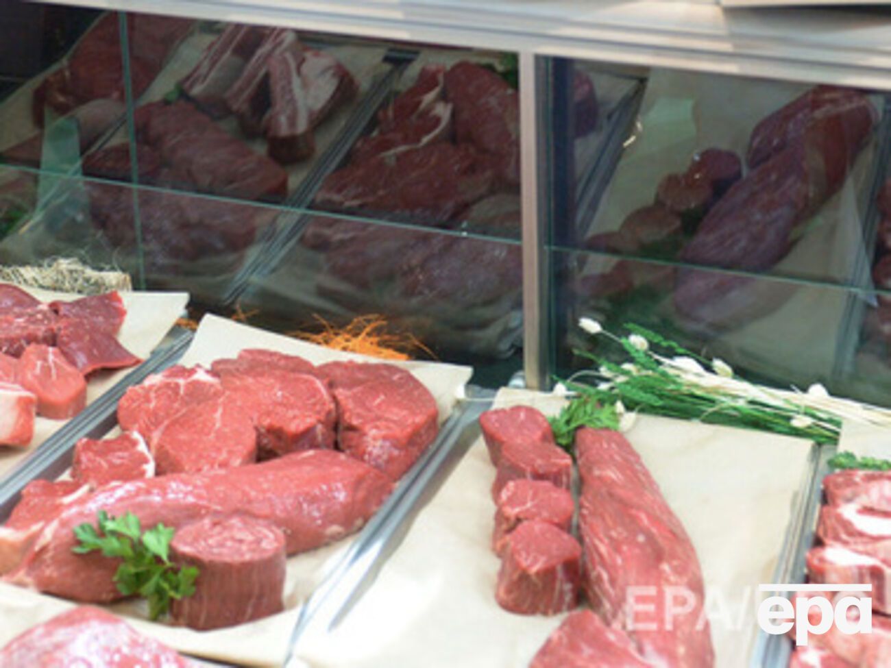 В Крым не пустили мясо с материковой Украины