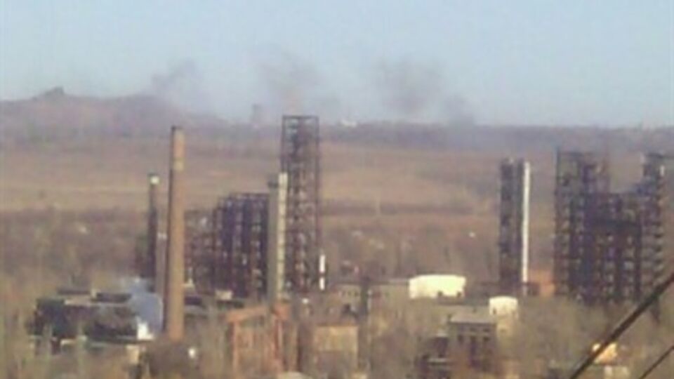 С территории Горловки артиллерия и системы залпового огня "Град" ударили по соседнему Дзержинску