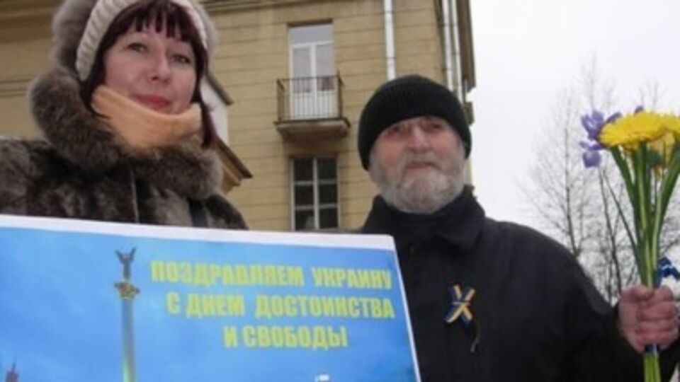 Несмотря на плакаты в руках собравшихся, обошлось без задержаний