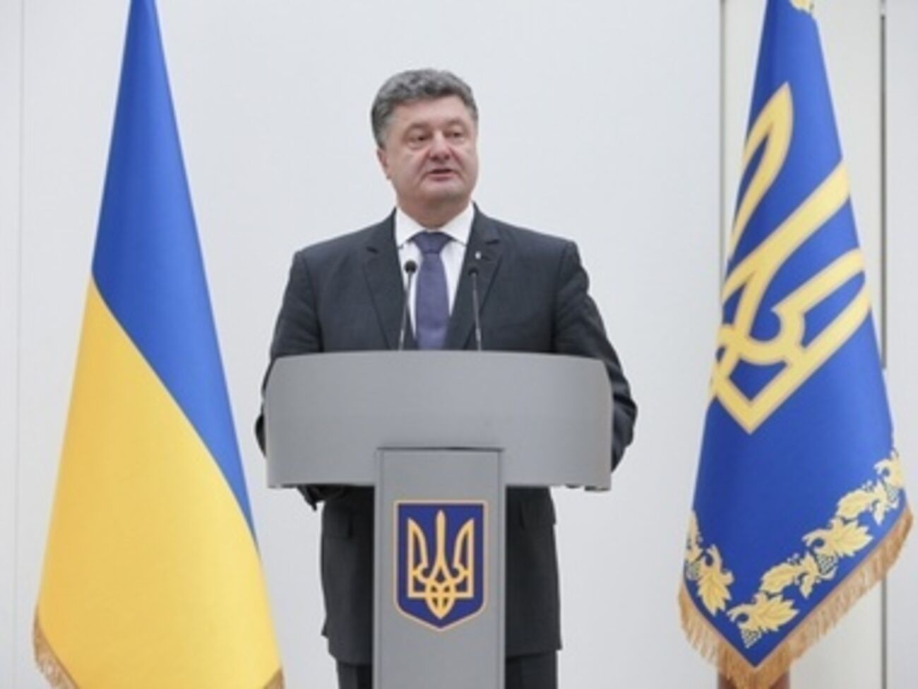 Порошенко надеется, что премьером останется Арсений Яценюк