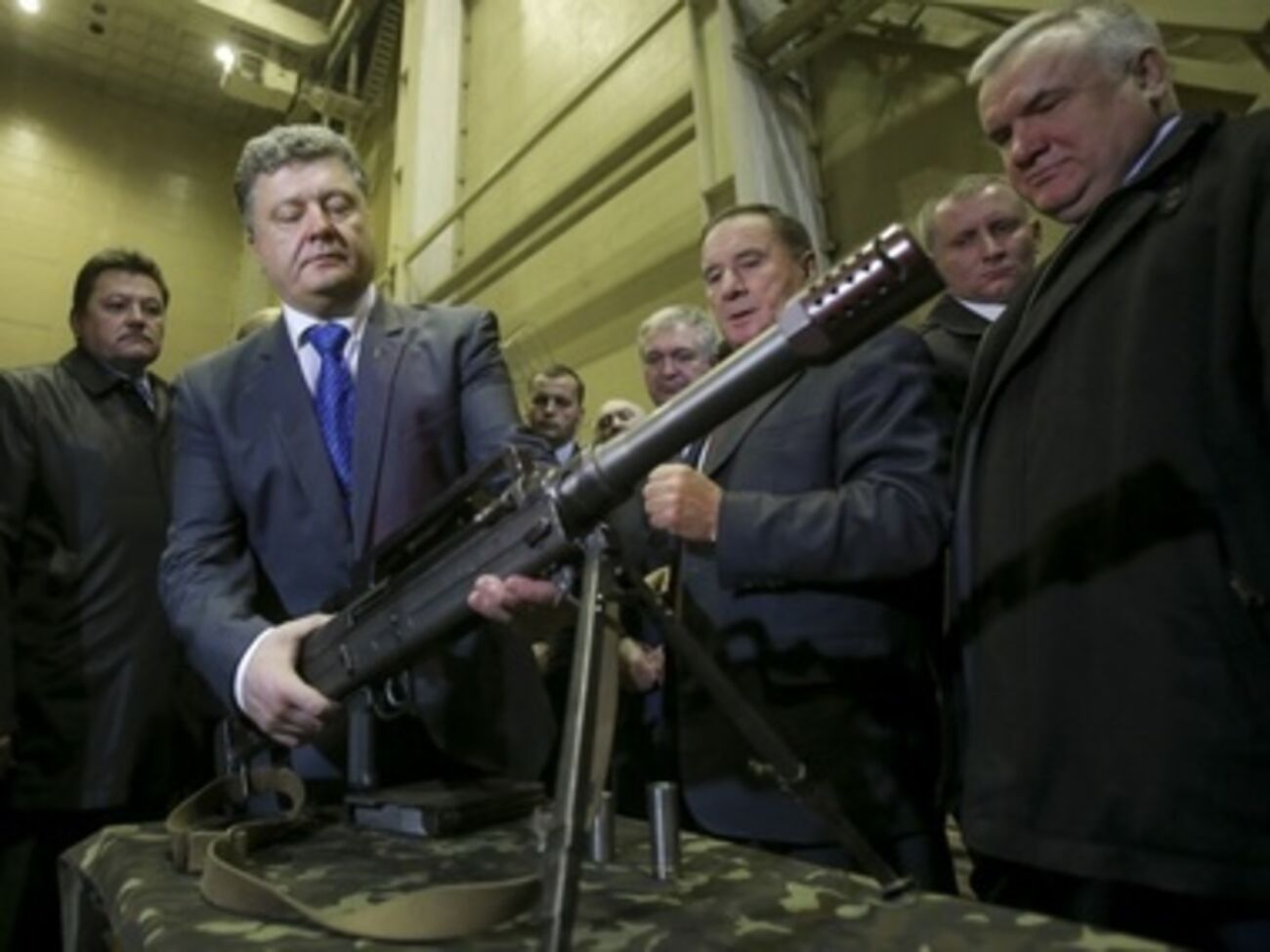 Порошенко назвал коалиционное соглашение "приятным подарком" к годовщине Евромайдана