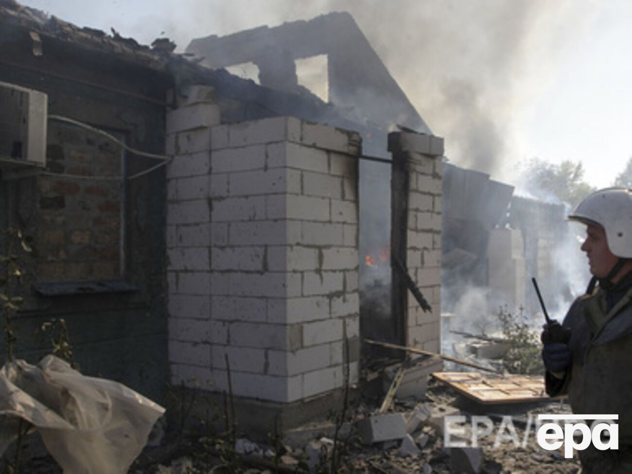 Украинских военных продолжают обстреливать