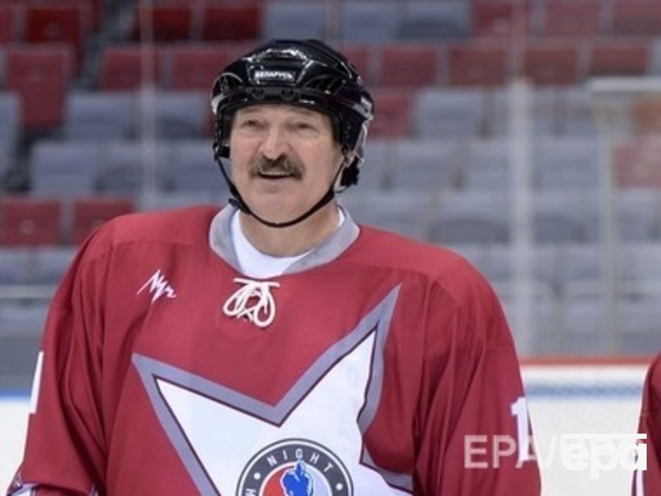 Лукашенко перенес операцию на колене