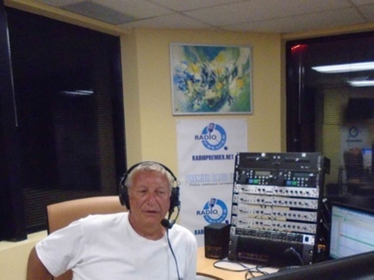 Константин Боровой: "В прямом вооруженном столкновении украинская армия вполне способна противостоять российской армии и не допустить того, что произошло в Крыму"