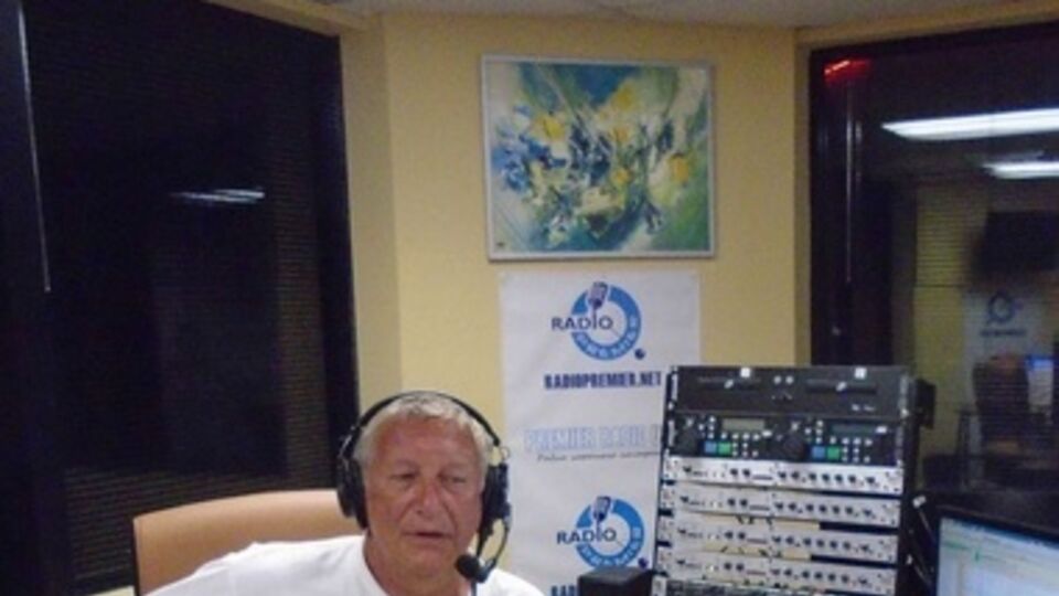 Константин Боровой: "В прямом вооруженном столкновении украинская армия вполне способна противостоять российской армии и не допустить того, что произошло в Крыму"