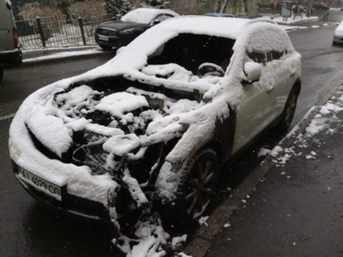 Машину Оксаны Зиновьевой подожгли умышленно