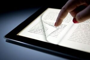 Apple и издатели решили поднять цены на электронные книги, чтобы вытеснить с этого рынка интернет-компанию Amazon