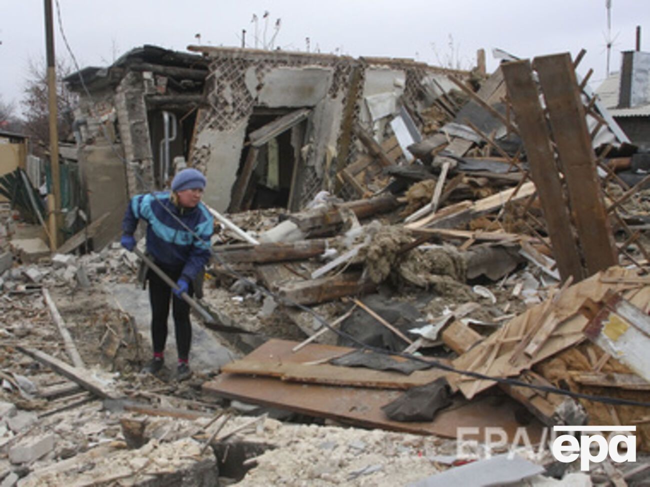 Донецк по-прежнему подвергается обстрелам