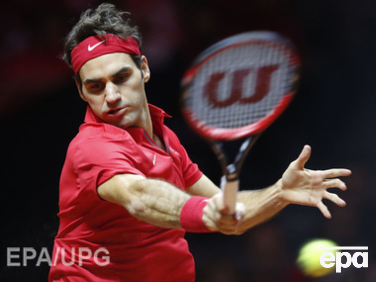 Федерер добыл победу для сборной Швейцарии