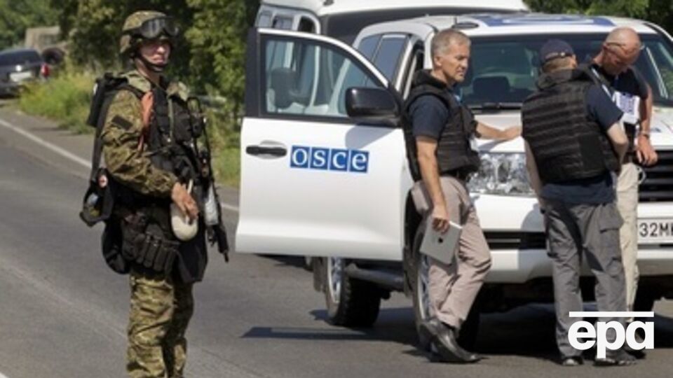 Наблюдатели ОБСЕ заявляют, что украинские и российские военные с боевиками не могут договориться о линии разграничения