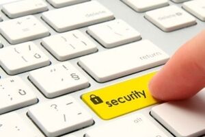 Отправлять информацию злоумышленникам может любое устройство, подключенное к интернету