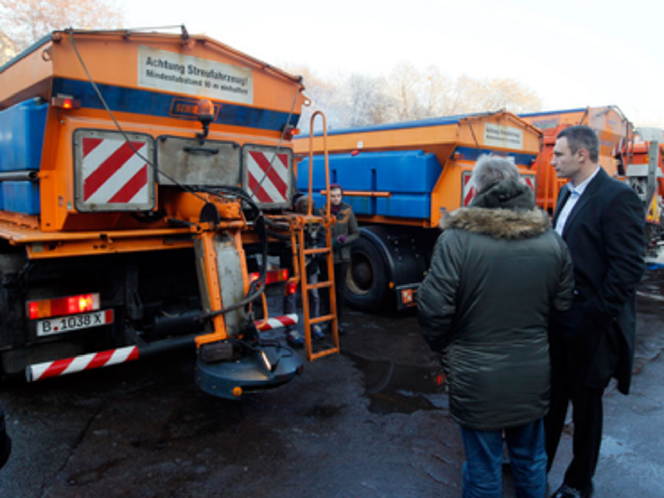 Кличко проинспектировал снегоуборочную технику