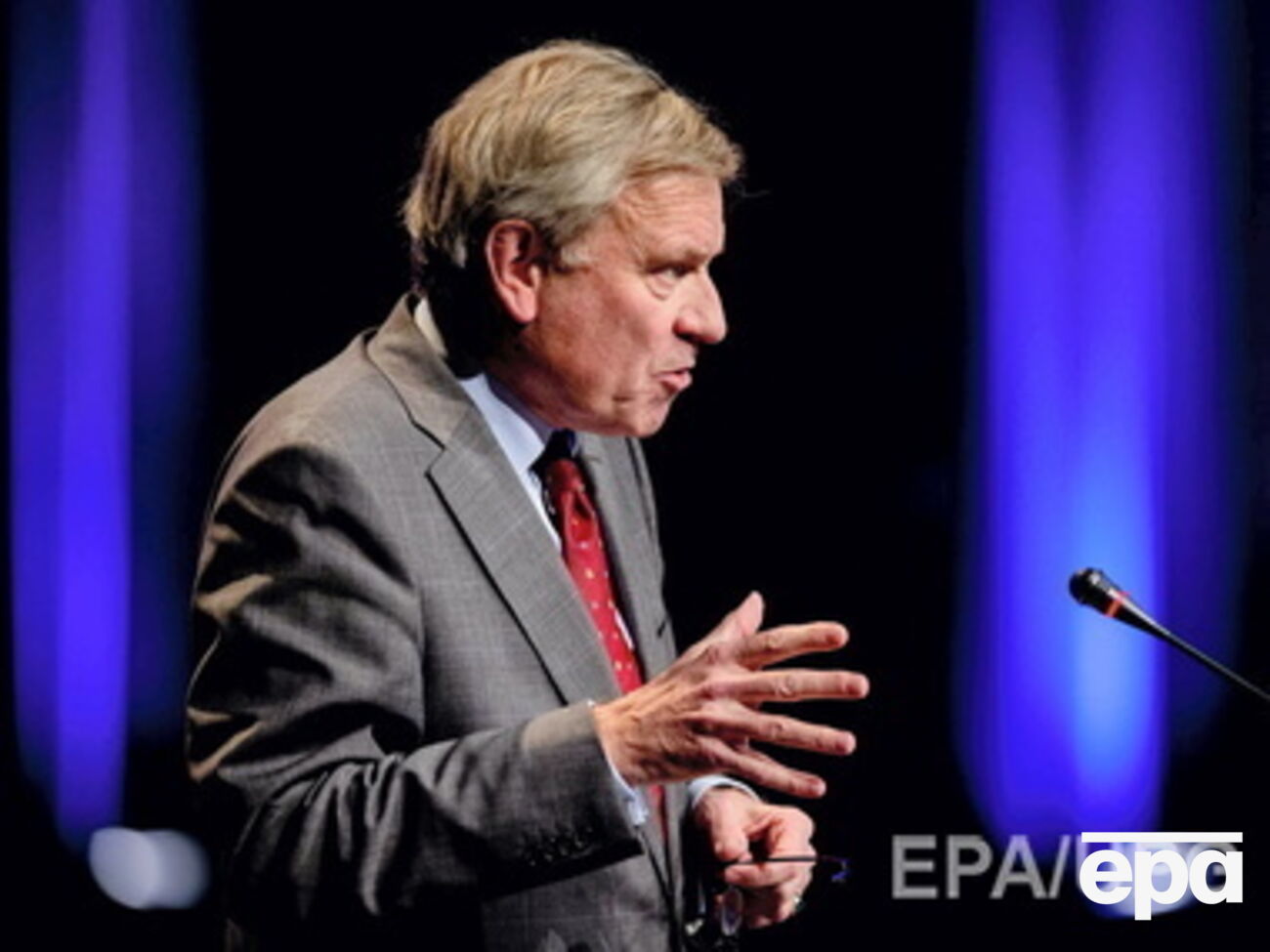 Схеффер призывает не давать Украине пустых обещаний