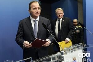 Хултгвист заявил, что власти получили очень ясное подтверждение, что в водах Швеции был чужая подводная лодка