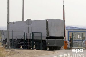 По данным российских властей, сегодня уже началась загрузка грузовиков