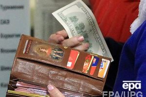 Гривна набирает позиции