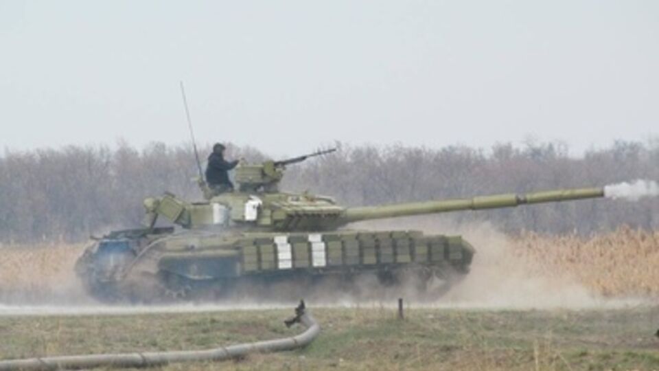 Танк "Непобедимый" стал грозой боевиков