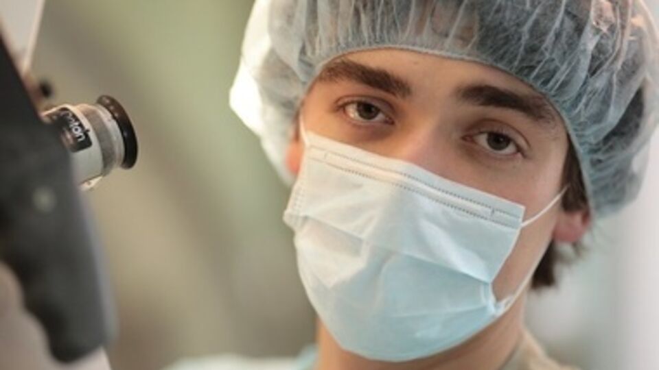 Страница журналистки, с которой хирургу предлагали "вознаграждение" удалена