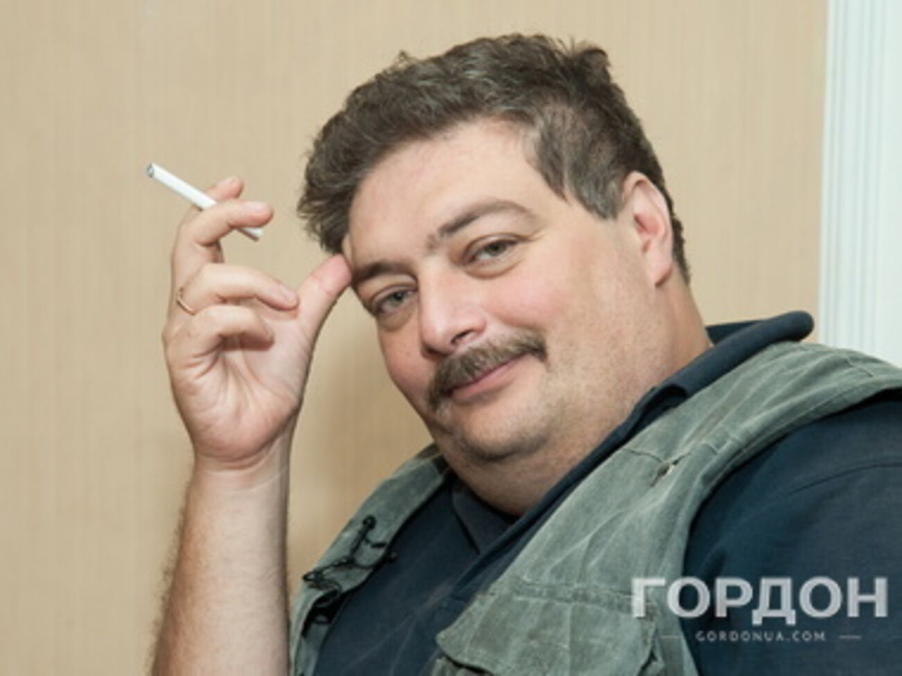 Дмитрий Быков: Россияне&nbsp;почему-то думают, что лучший способ потушить огонь --- это солома