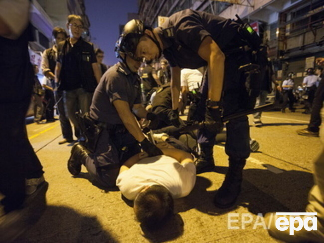 Гонконг расчищают от студентов