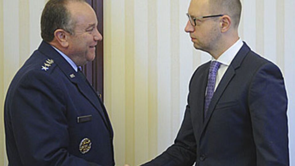 Яценюк встретился с Бридлавом