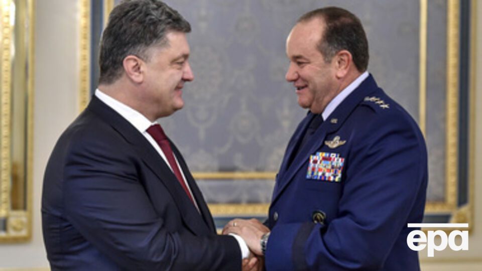 Порошенко встретился с генералом Бридлавом