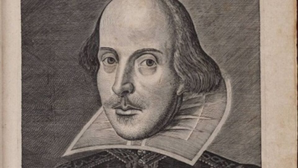 Невнимание к редкому изданию Шекспира работник библиотеки объясняет отсутствием нескольких первых страниц, включая титул