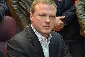 Олейник считает, что институт президента необходимо отменить