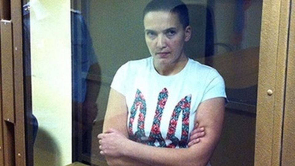 Надежда Савченко подписала присягу народного депутата в СИЗО