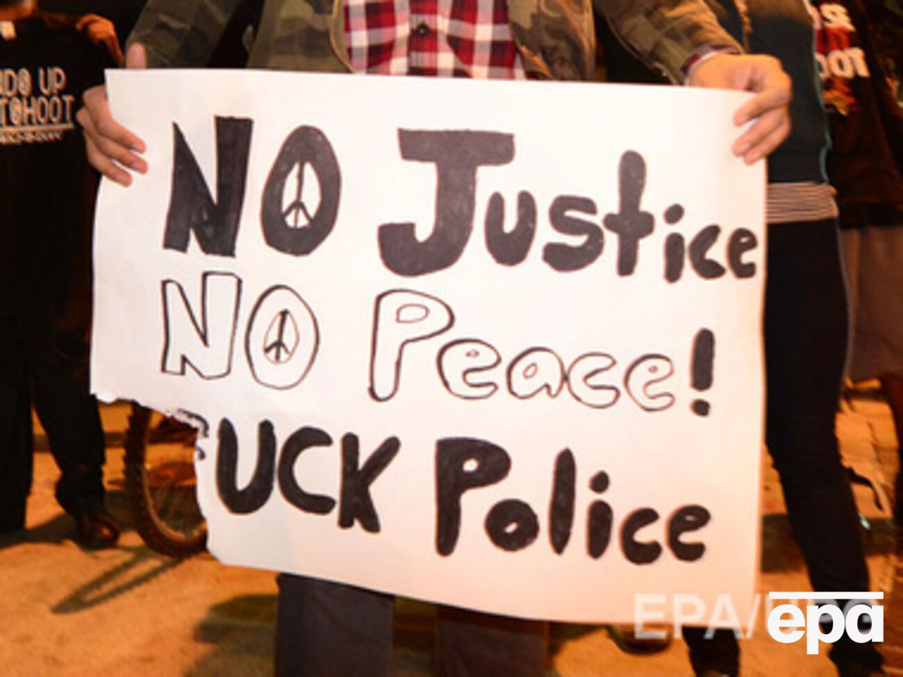 В США не утихают протесты