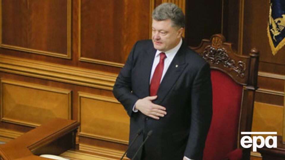 Порошенко выступил с внеурочным обращением