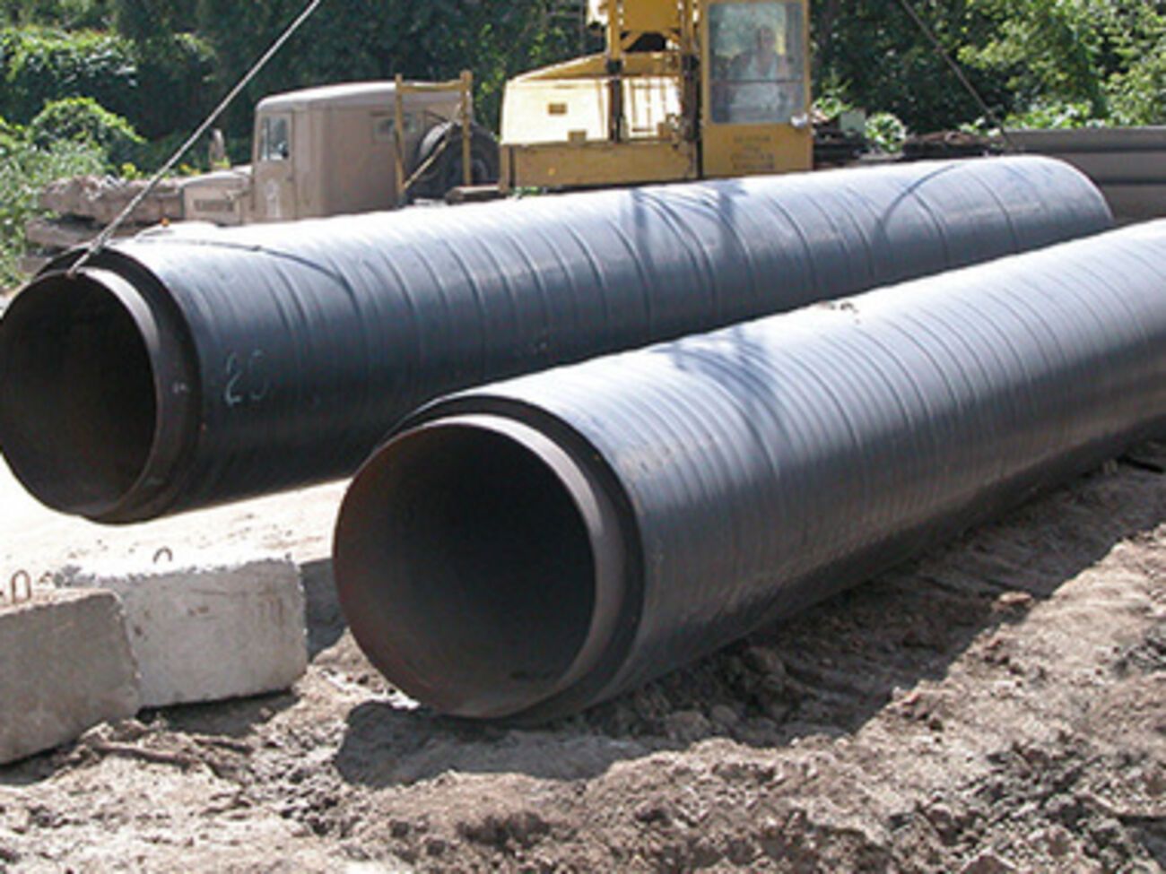 В Харькове устраняют трещину на&nbsp;магистральном трубопроводе