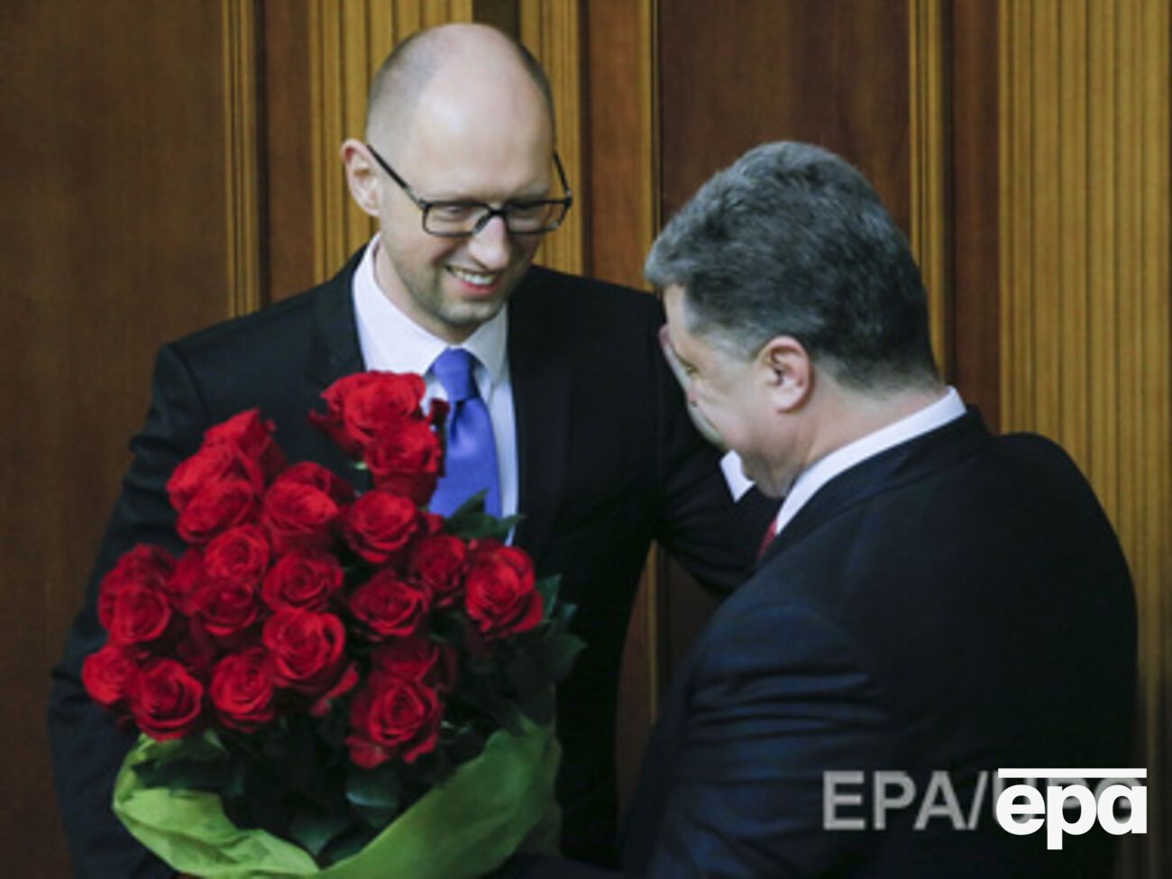 Порошенко предложил Яценюку ряд кандидатур в новое правительство