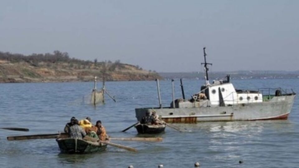 Крымским рыбакам некому продавать добытую рыбу