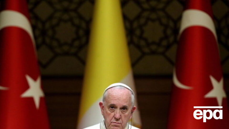 Папа Франциск призвал обеспечить равные права мусульман, иудеев и христиан