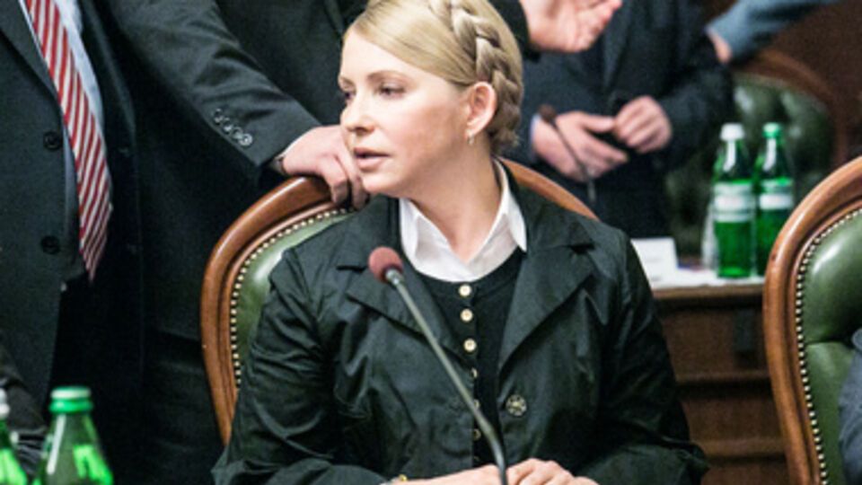 Юлия Тимошенко предлагает парламенту закон об импичменте президента