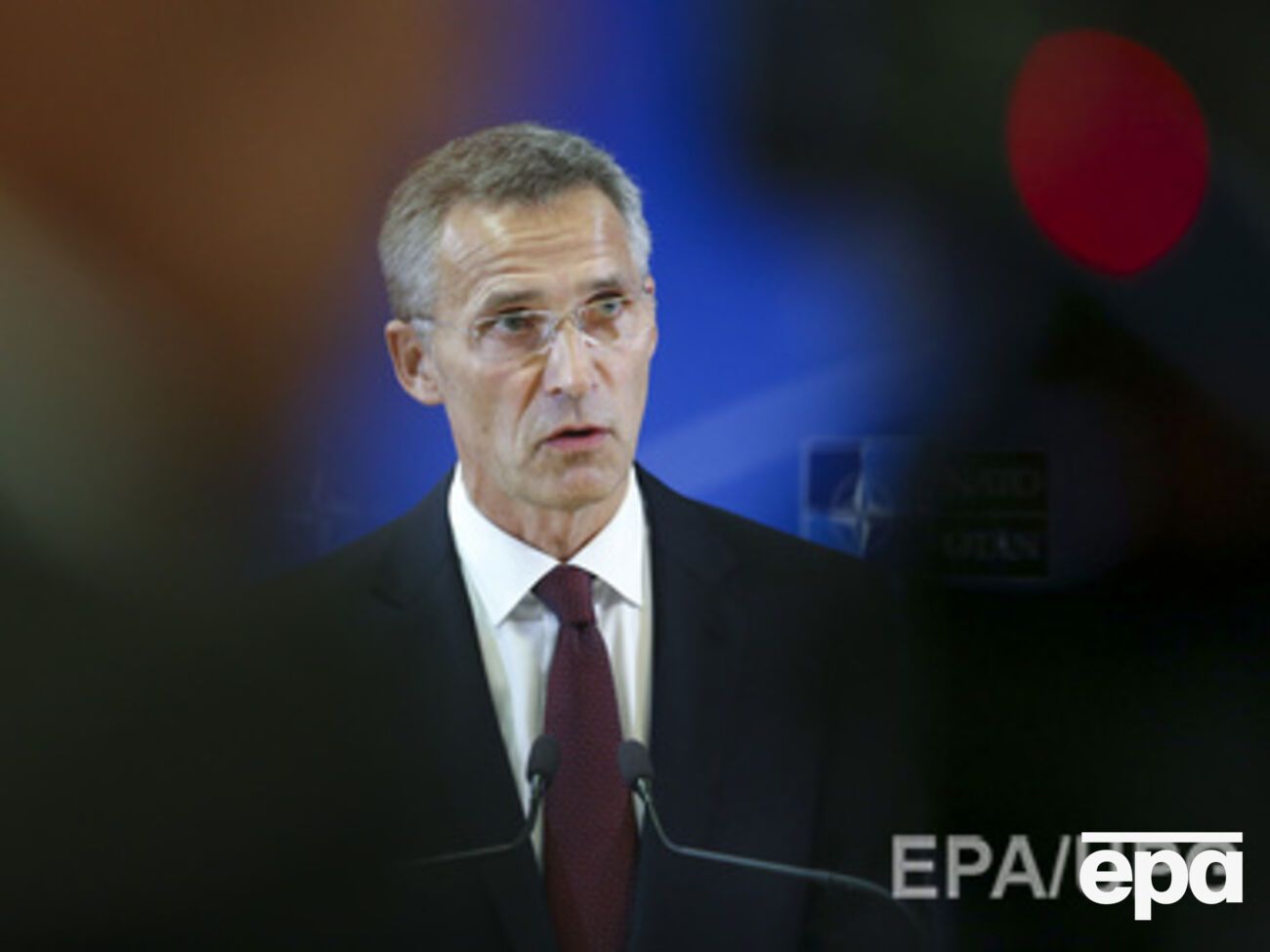 Столтенберг заявил, что НАТО не желает "ни холодной войны, ни противостояния" с Россией