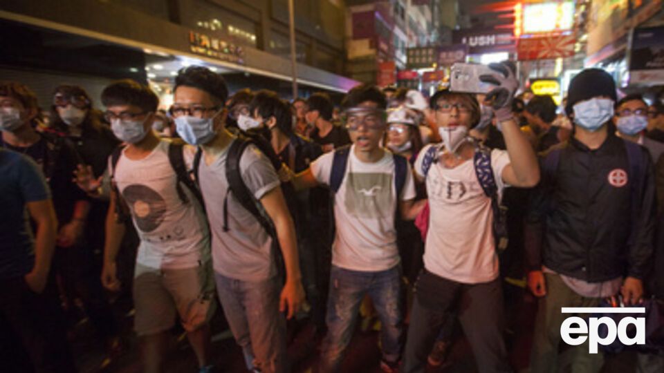 В Гонконге продолжаются столкновения